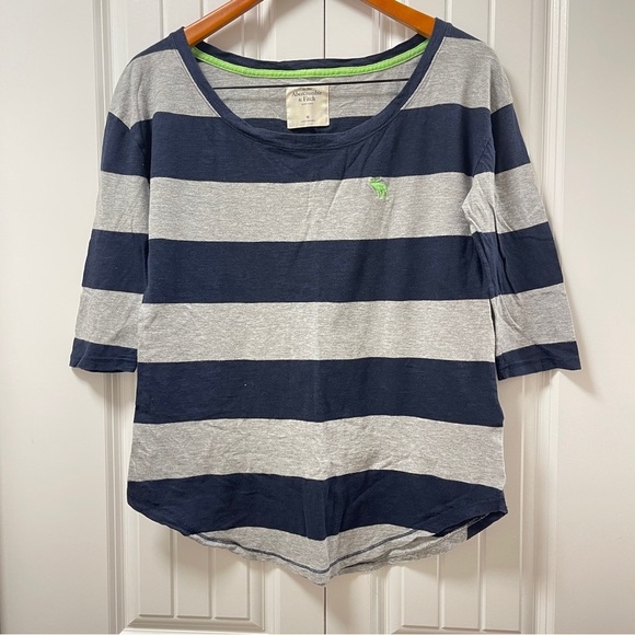 Vintage Y2K Abercrombie Striped Grey Navy Boat Neck Tee - M - Picture 3 of 13
